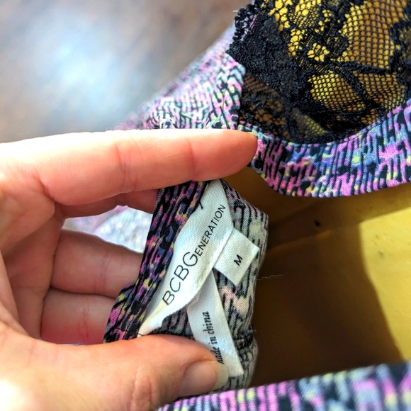 BCBGeneration Ruffled Racer Back Tank Top / Medium - Picture 7 of 7